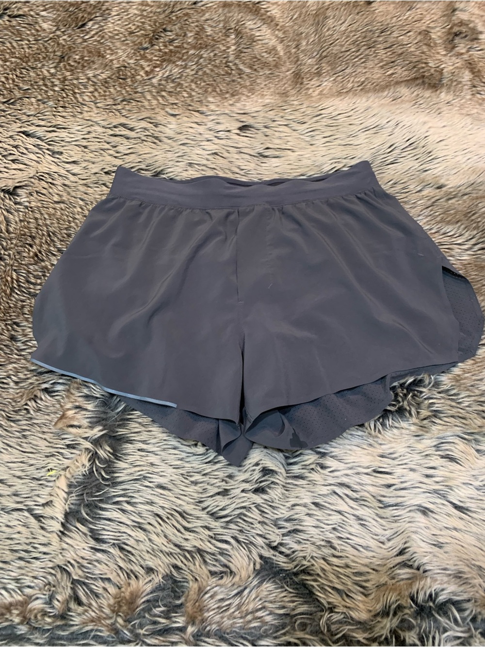 Lululemon Fast & Free Short 3"
Black / Obsidian size S